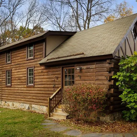 Serenity Cabin In The Woods